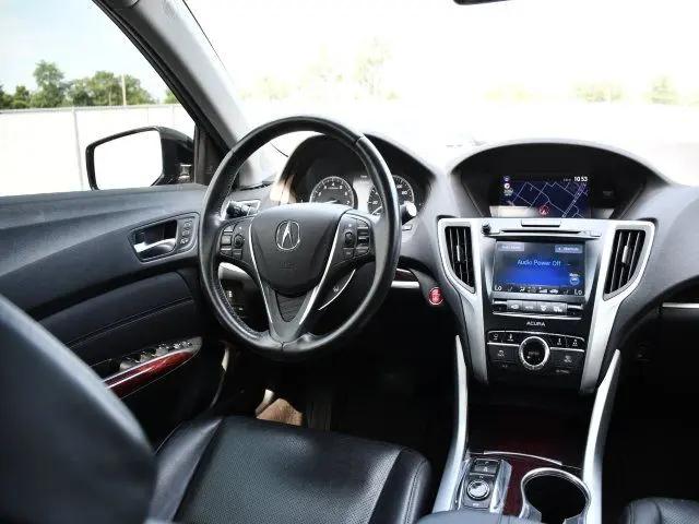 2017 Acura TLX w/Technology Package