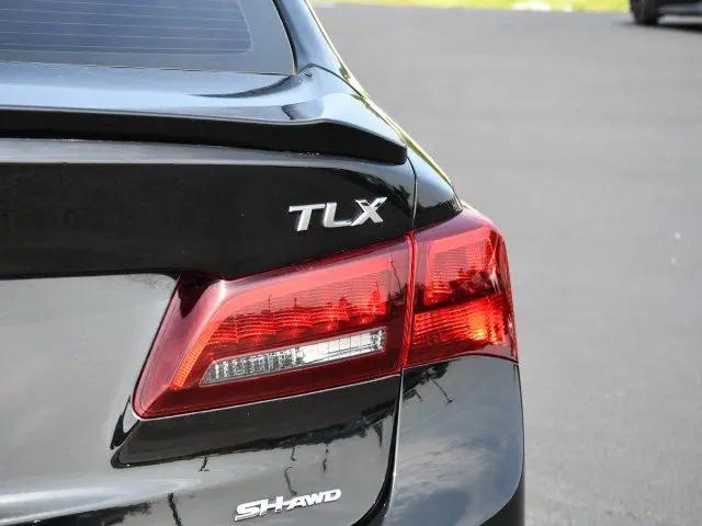 2017 Acura TLX w/Technology Package