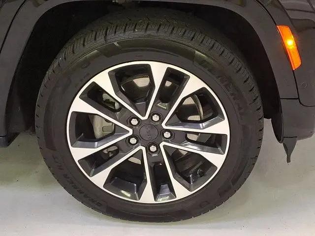 2022 Jeep Grand Cherokee L Overland 4x4