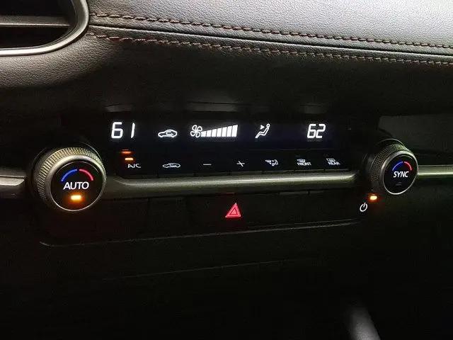 2024 Mazda Mazda3 2.5 S Select Sport