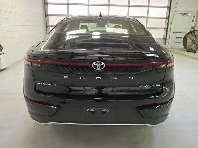 2023 Toyota Crown Platinum