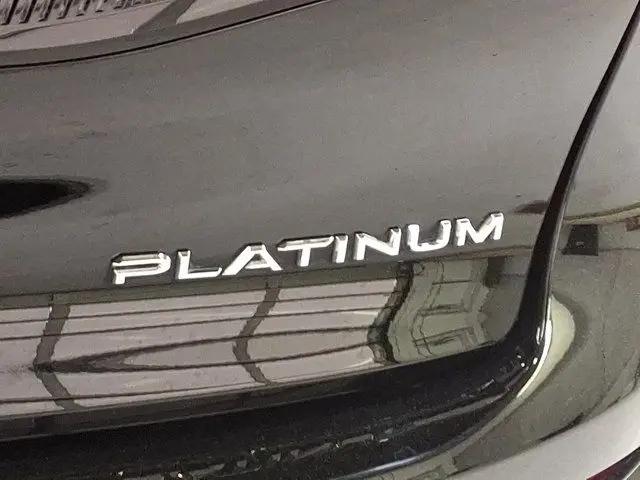 2023 Toyota Crown Platinum