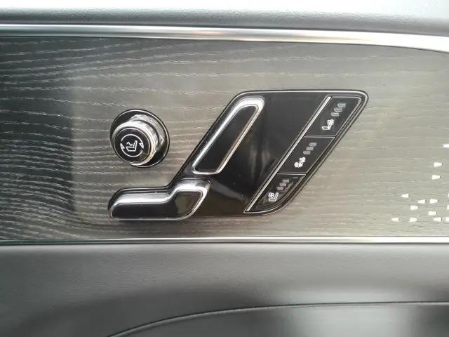2023 Cadillac iQ RWD Luxury