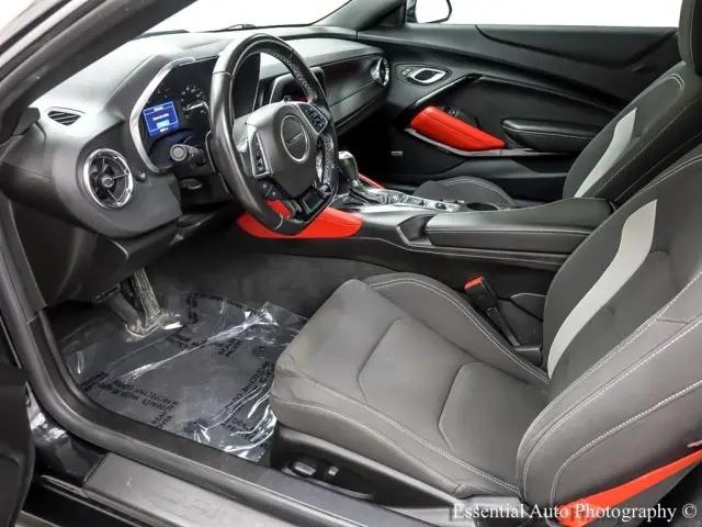 2021 Chevrolet Camaro RWD Convertible LT1