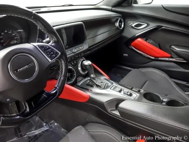 2021 Chevrolet Camaro RWD Convertible LT1