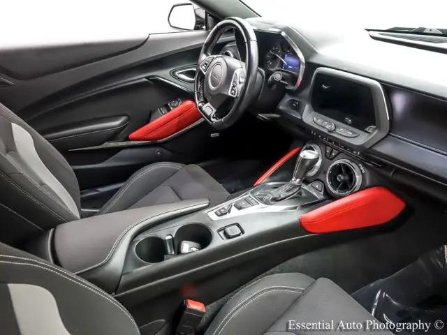 2021 Chevrolet Camaro RWD Convertible LT1