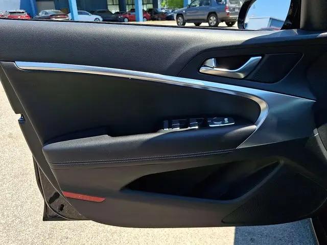 2025 Genesis G70 2.5T RWD
