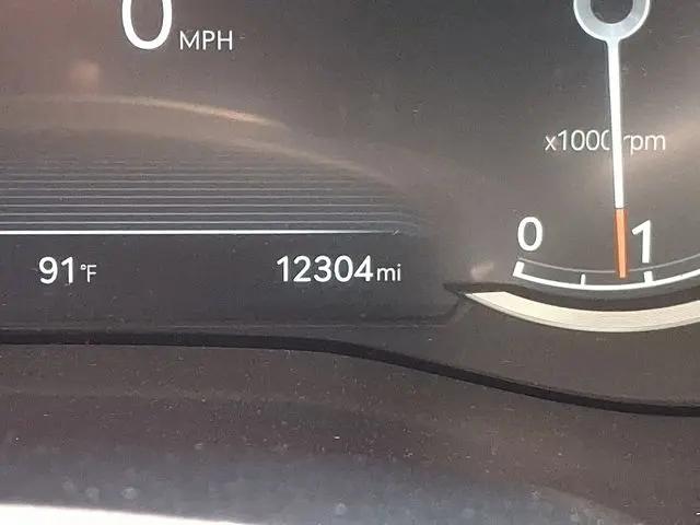 2025 Genesis G70 2.5T RWD