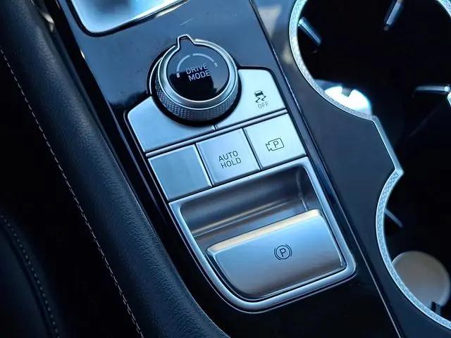 2025 Genesis G70 2.5T RWD