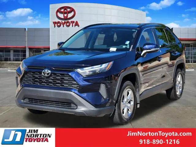 2022 Toyota RAV4 XLE