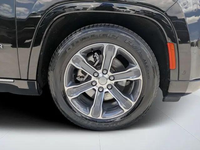 2023 Jeep Grand Wagoneer L 4x4
