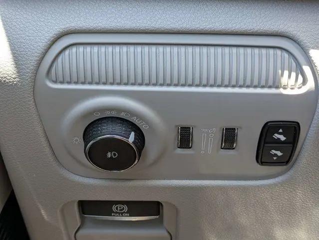2023 Jeep Grand Wagoneer L 4x4