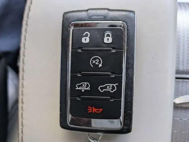 2023 Jeep Grand Wagoneer L 4x4