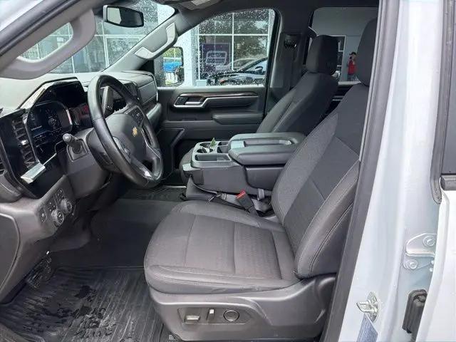 2025 Chevrolet Silverado 3500HD 4WD Crew Cab Long Bed LT