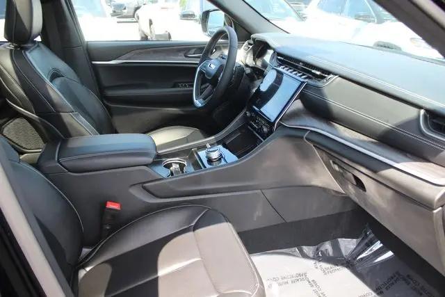 2025 Jeep Grand Cherokee Limited 4x4