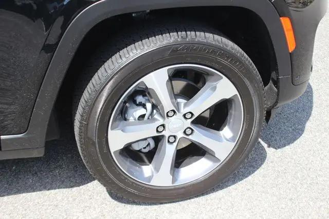 2025 Jeep Grand Cherokee Limited 4x4