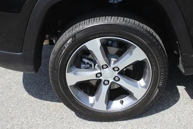 2025 Jeep Grand Cherokee Limited 4x4