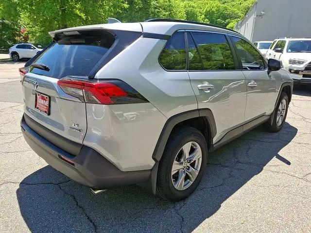 2023 Toyota RAV4 Hybrid LE