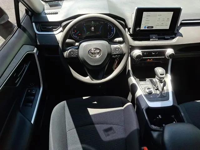 2023 Toyota RAV4 Hybrid LE