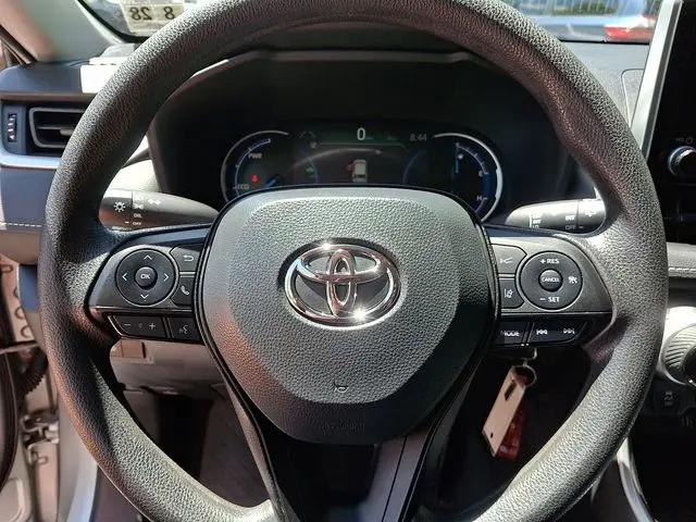 2023 Toyota RAV4 Hybrid LE