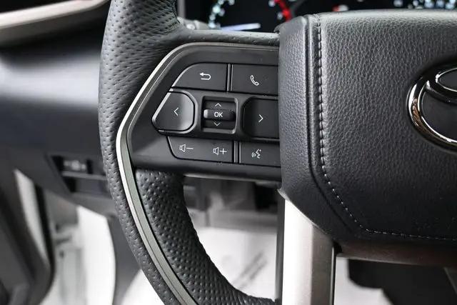 2026 Toyota Tundra SR5 CrewMax 5.5' Bed