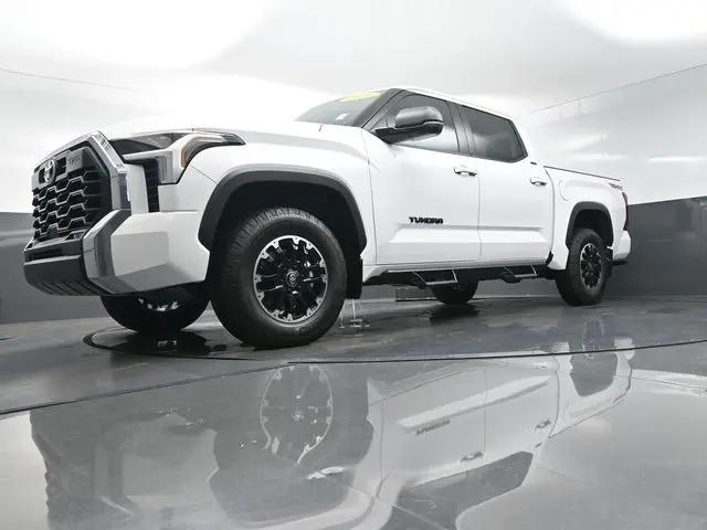 2026 Toyota Tundra SR5 CrewMax 5.5' Bed