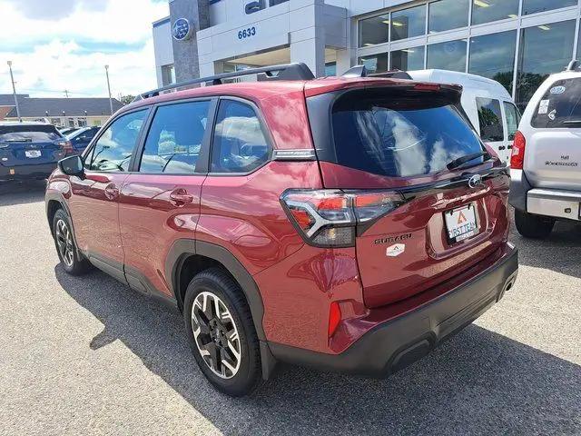 2025 Subaru Forester Base