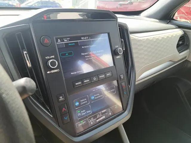 2025 Subaru Forester Base
