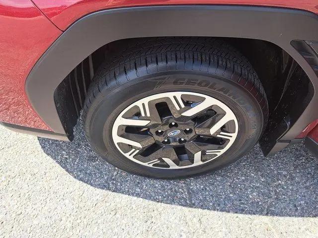 2025 Subaru Forester Base