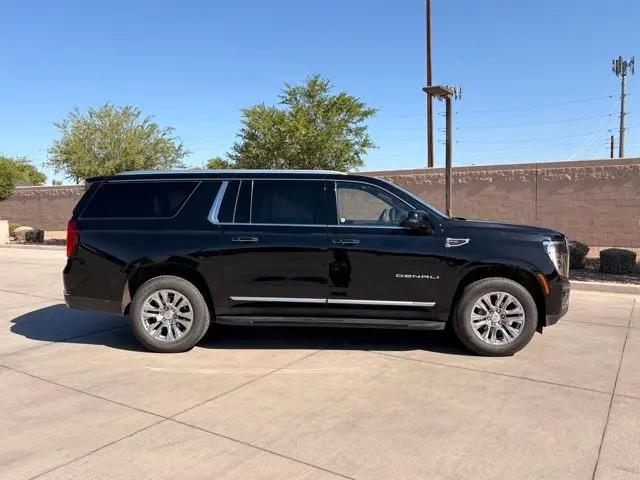 2025 GMC Yukon XL 4WD Denali