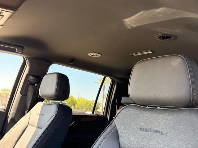 2025 GMC Yukon XL 4WD Denali