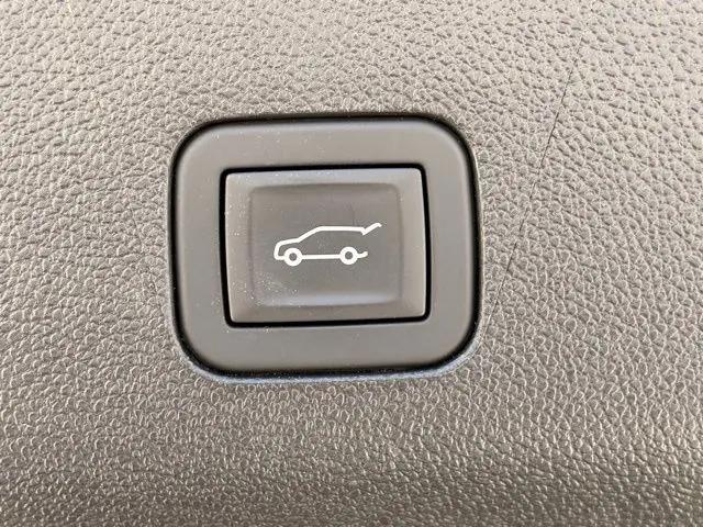 2025 GMC Yukon XL 4WD Denali