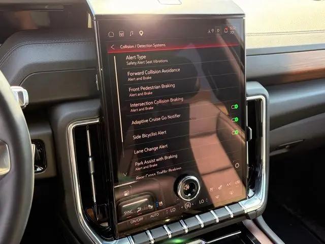 2025 GMC Yukon XL 4WD Denali