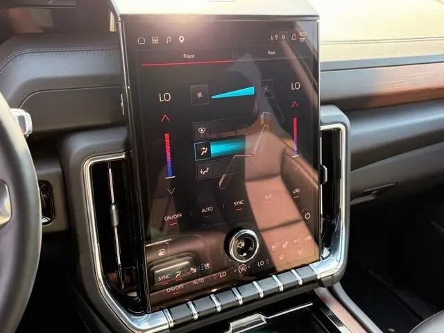 2025 GMC Yukon XL 4WD Denali