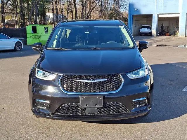2024 Chrysler Pacifica Hybrid Select