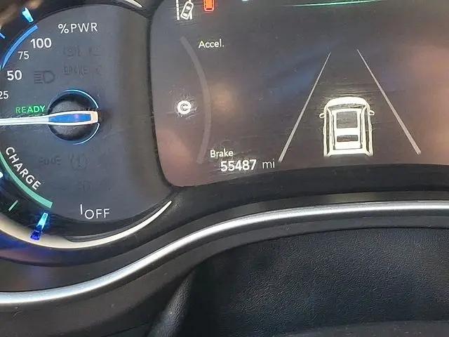 2024 Chrysler Pacifica Hybrid Select