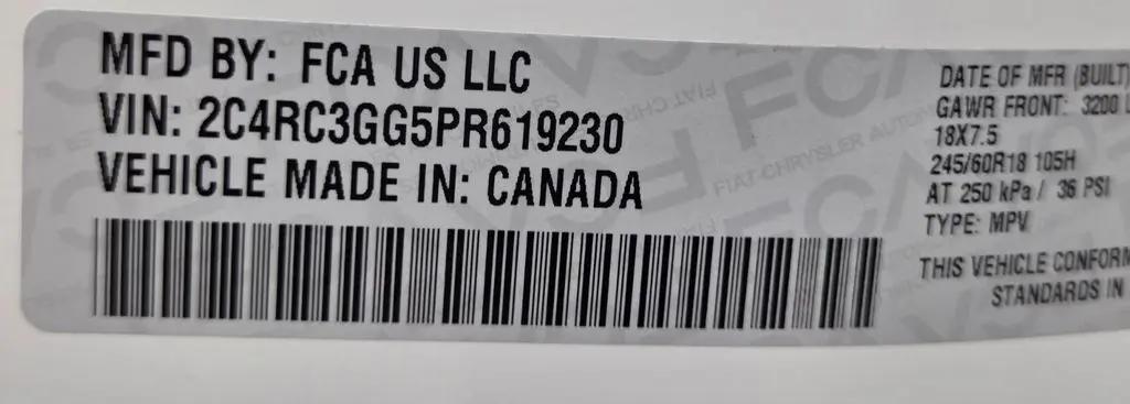 2023 Chrysler Pacifica Limited AWD