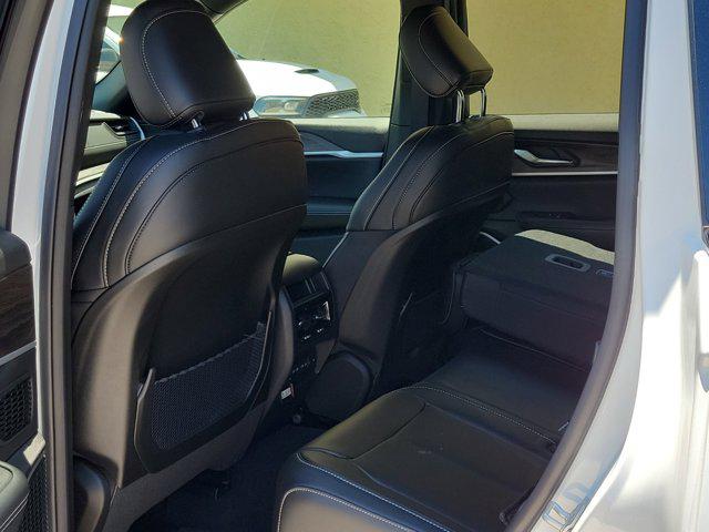 2026 Jeep Grand Cherokee Limited 4x2