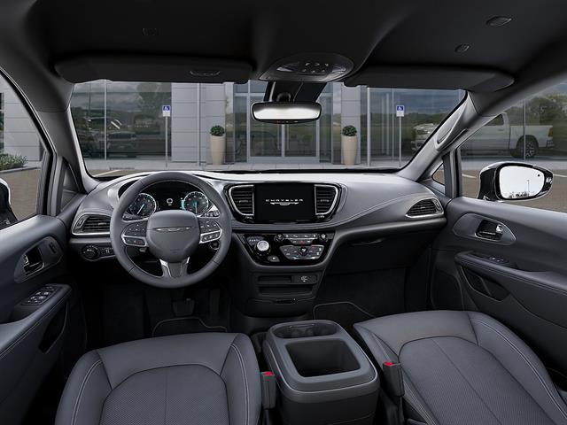 New 2027 Chrysler Pacifica Select For Sale in East Hanover, NJ