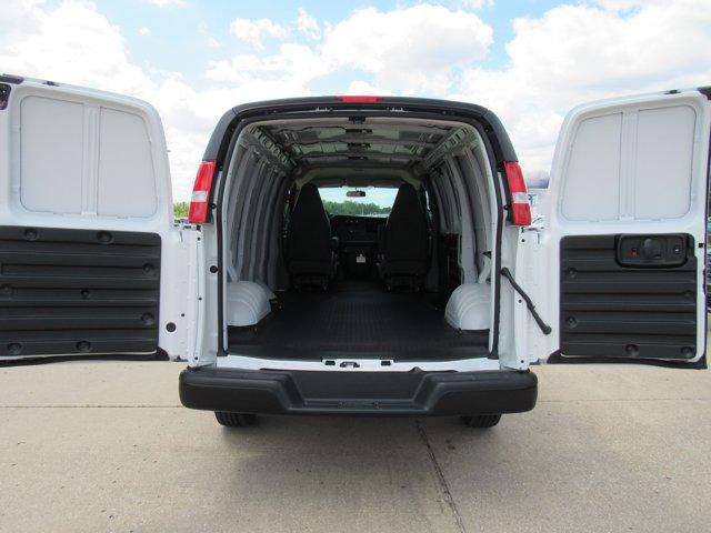2026 GMC Savana Cargo 2500 Regular Wheelbase, Work Van, RWD