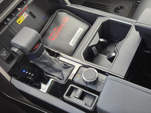 2026 Toyota Tundra SR5 CrewMax 5.5' Bed