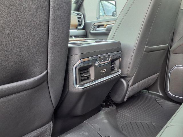 2026 Chevrolet Silverado 3500HD Crew Cab, Standard Bed, High Country, 4WD