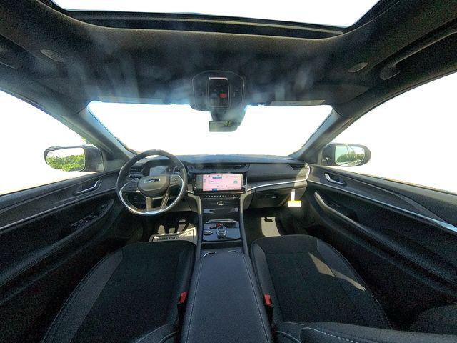 2026 Jeep Grand Cherokee L Altitude 4x4