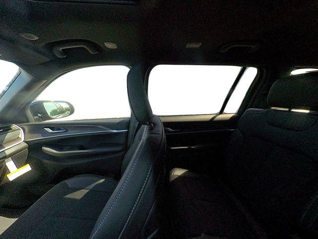 2026 Jeep Grand Cherokee L Altitude 4x4