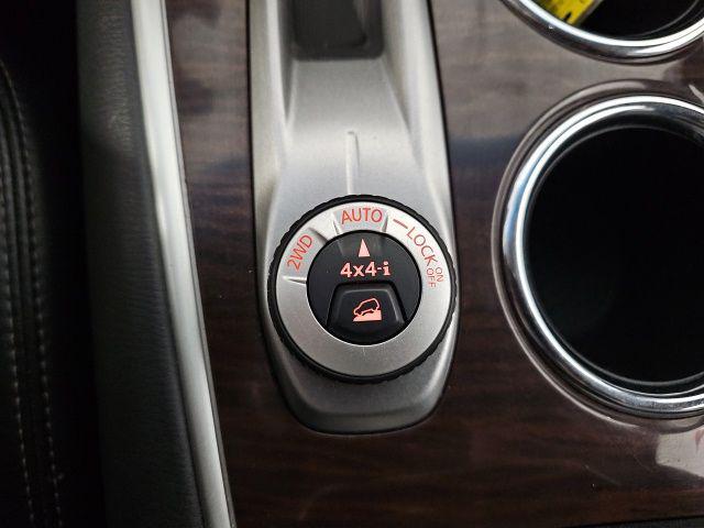 2015 Nissan Pathfinder SL