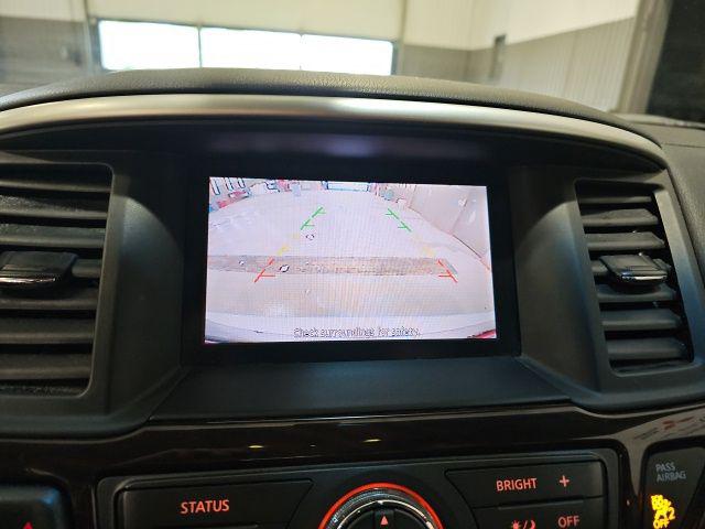 2015 Nissan Pathfinder SL
