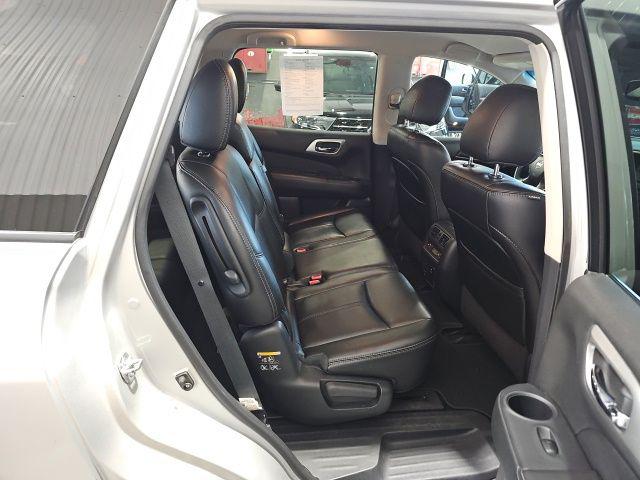 2015 Nissan Pathfinder SL
