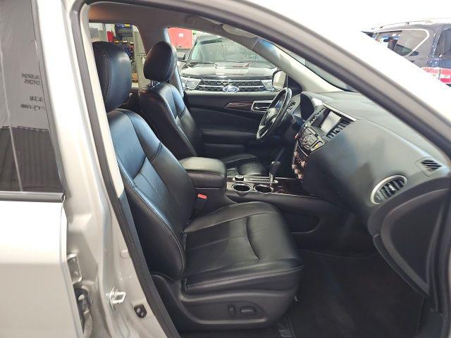 2015 Nissan Pathfinder SL