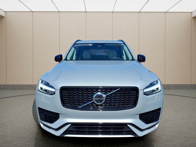 2023 Volvo XC90 Recharge T8 Plus Dark Theme 7-Seater