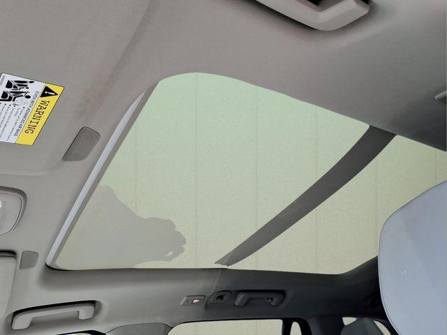 2023 Volvo XC90 Recharge T8 Plus Dark Theme 7-Seater